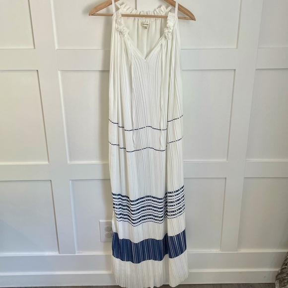 Max Studio White & Navy Pleated Maxi Dress, Size XL - Picture 7 of 8